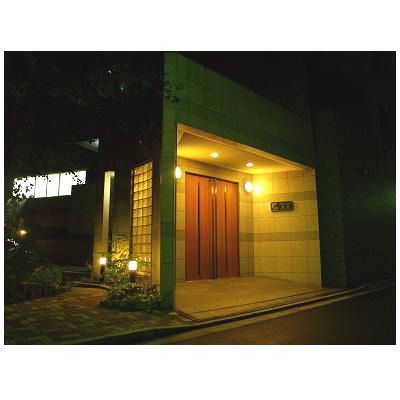 Entrance. Night Entrance