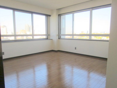 Living and room. Two-sided lighting of the bright rooms