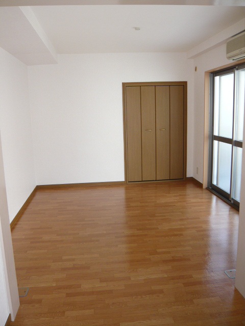 Living and room. ☆ Station near good location of Ebisu Station 2 minutes! restaurant ・ Massage system not! ☆