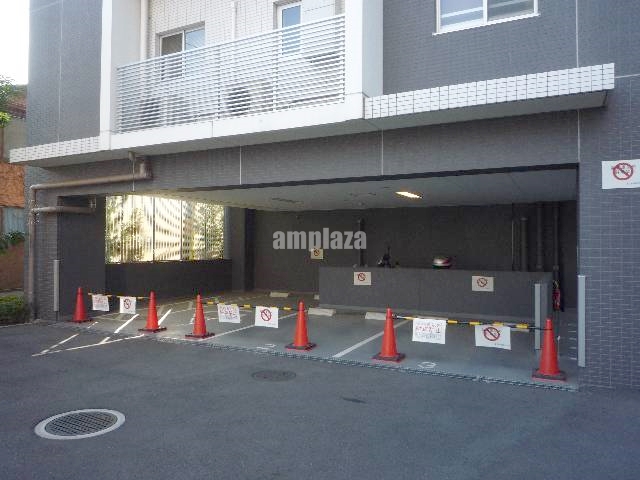Parking lot