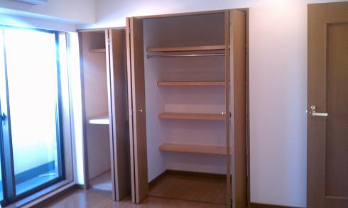 Receipt. Large closet is also nice point