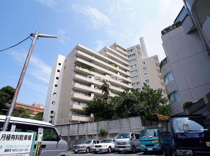 Local appearance photo. Administrative expenses: 18260 yen / Month repair reserve: 18910 yen / Month air conditioning basic fee: 10200 yen / Month