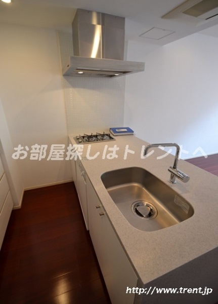 Kitchen. We are using a photo of the inverted type the first floor of the room in the same building. Reference and