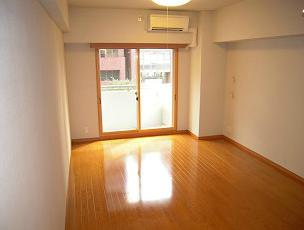 Living and room. Facing south