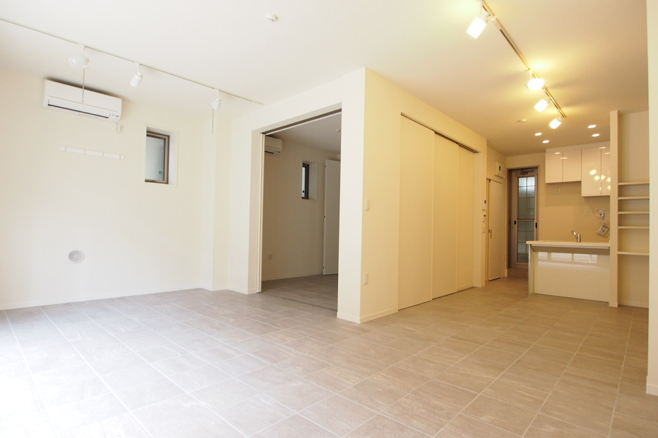 Living and room. Living space that leads to the face-to-face kitchen.
