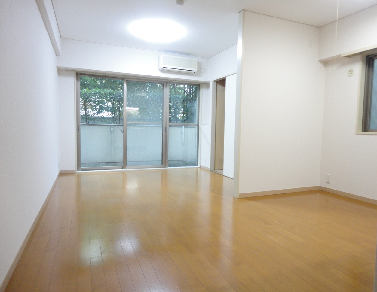 Living and room