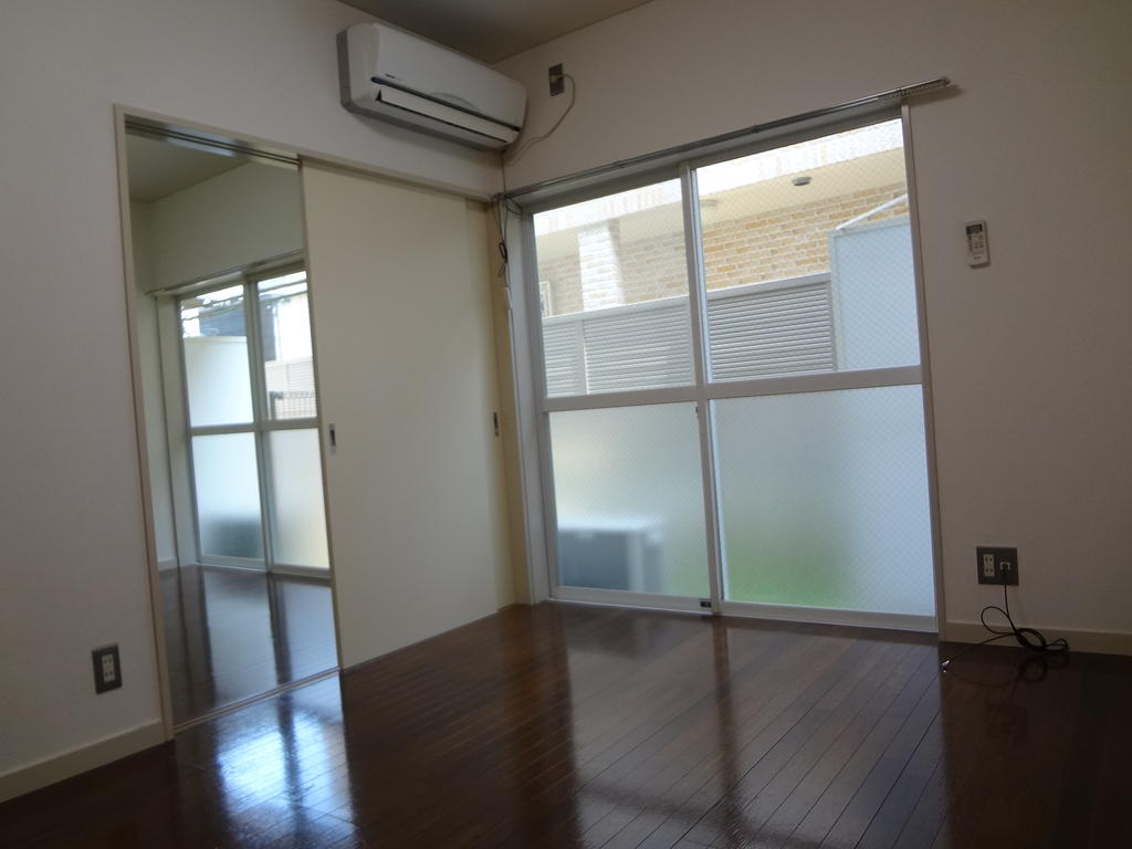 Living and room