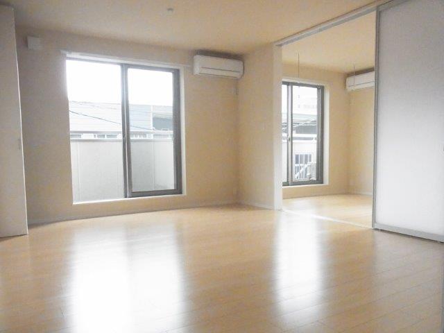 Living and room. ◆ ◇ LDK11.3 Pledge ◆ ◇