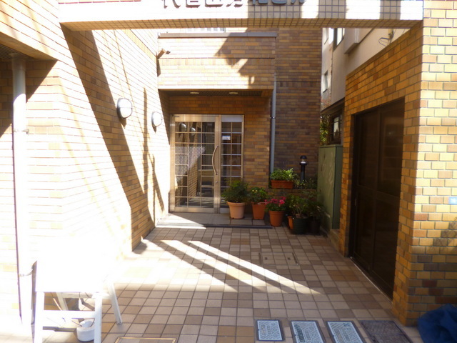 Entrance. Entrance part