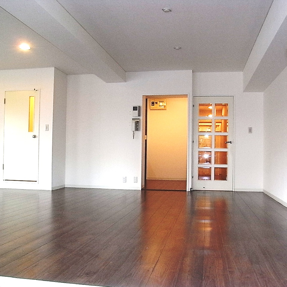 Living and room. North direction from living south