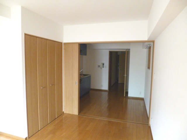 Other room space. Room spacious