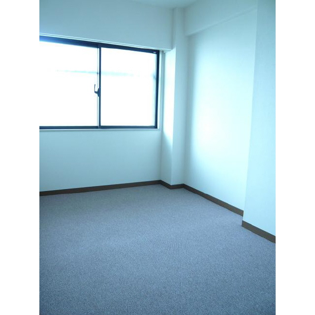 Other room space. Western-style 60.