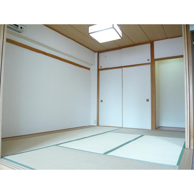Other room space. Japanese-style room 6.0 tatami mats (plates ・ With alcove)