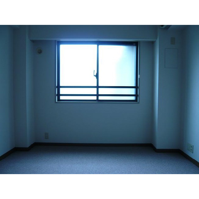 Living and room. The main bedroom 7.0 Pledge