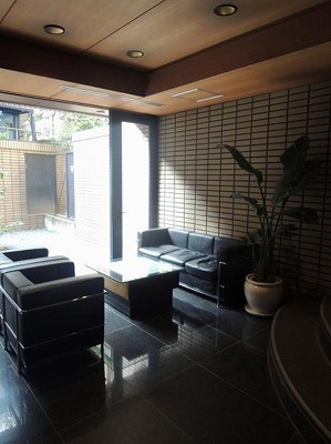 lobby