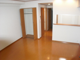 Living and room. Spacious 10.3 Pledge of Western-style