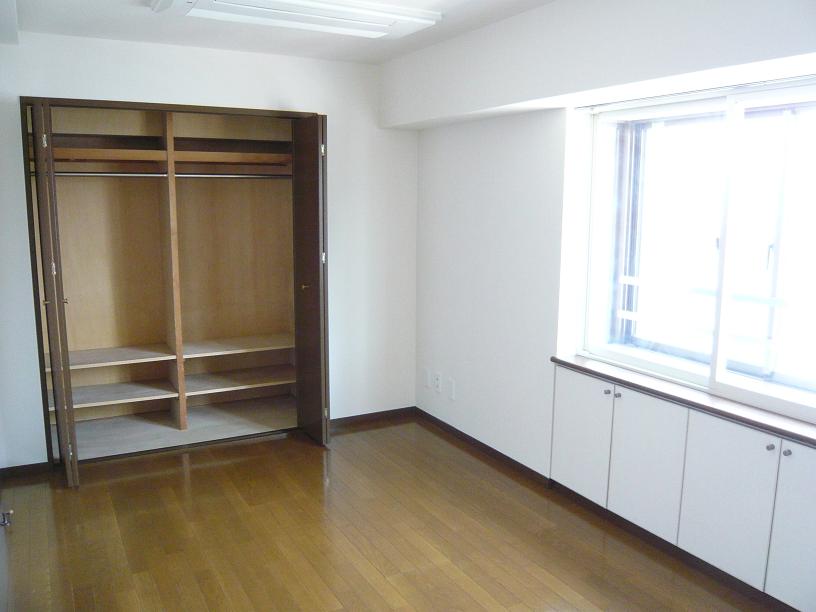 Other room space. Western-style (corner room dwelling unit photos)