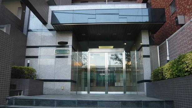 Entrance. Entrance part / surveillance camera ・ Home delivery locker ・ Auto-lock equipped