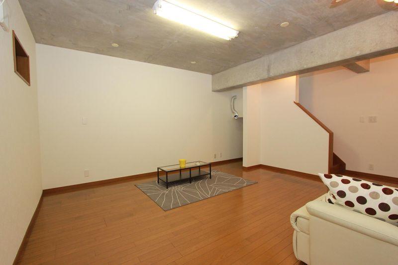 Non-living room. Basement 15 Pledge