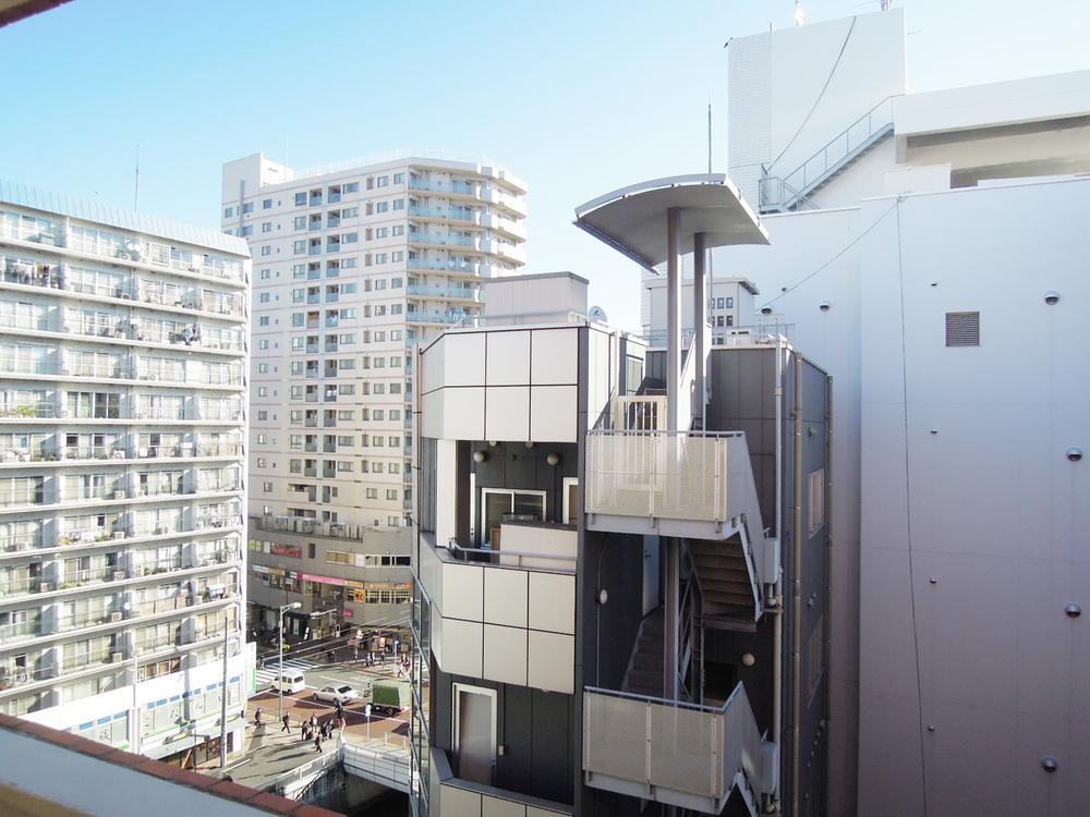 View photos from the dwelling unit. Meguro River views are flowing through the nearby. Near from the station, Nor does it trouble in the shop.