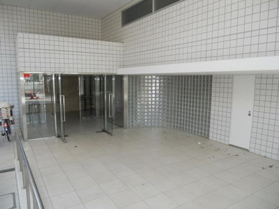 Other common areas. Entrance before the space