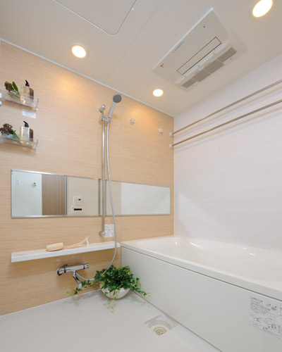 Bathing-wash room.  [bathroom] Heating in the bathroom before bathing in the bathroom ventilation drying heater, After bathing dried to suppress the occurrence of mold. It can also be used for drying clothes.
