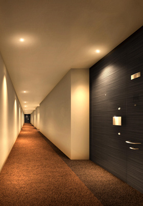 Shared facilities.  [Corridor among full of sense of quality] Corridor towards each dwelling unit is, Corridor among full of calm and sense of quality reminiscent of the hotel. Indirect lighting out in light of the friendly corridor, Relax the mind. (Rendering)