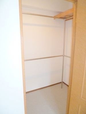 Receipt.  ☆ Walk-in closet ☆