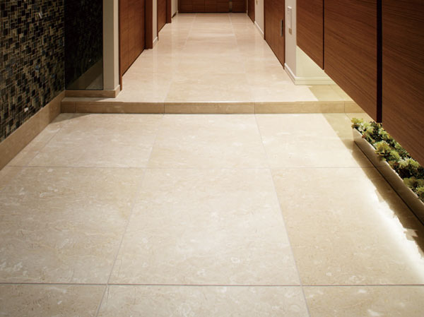 Interior.  [Entrance floor ・ Hallway natural stone] Entrance floor ・ Profound and luxurious natural stone specification corridor of surface material. To produce a space full of grace, Live person, We welcomed those who visit.
