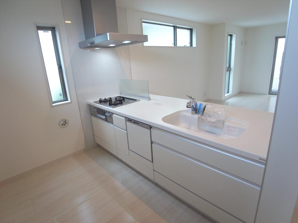 Same specifications photo (kitchen). Kitchen construction cases