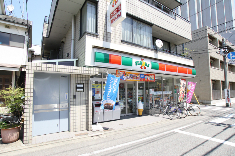 Convenience store. Thanks Higashinakanobu 30m to chome store (convenience store)