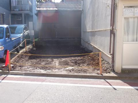 Local appearance photo. Local (12 May 2013) Shooting