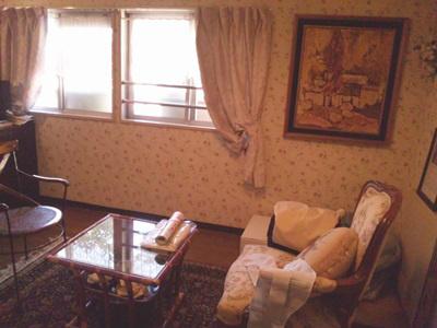 Non-living room. 11.9 Pledge of Western-style. It is very nice! There is a corner room Noe window.