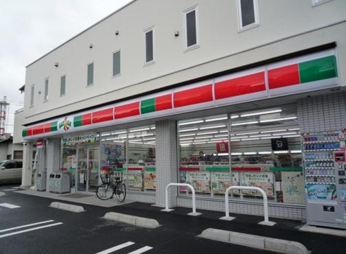 Convenience store. 221m until Thanksgiving (convenience store)