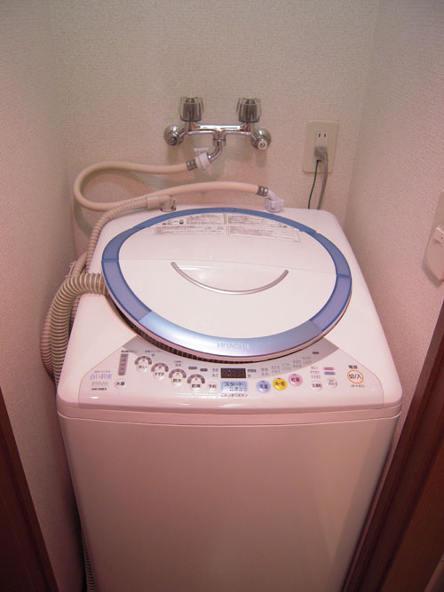 Other room space. Indoor Laundry Storage storage type. Washer-dryer Installed