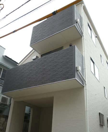 Local appearance photo. Local (11 May 2013) Shooting