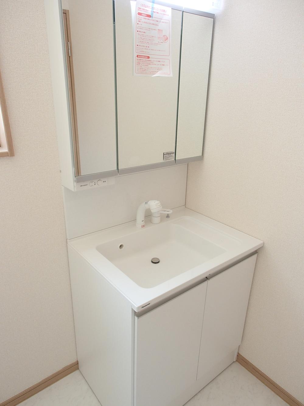 Same specifications photos (Other introspection). Same specifications Photos