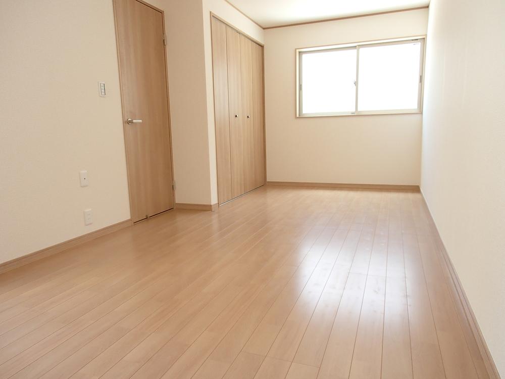 Same specifications photos (Other introspection). Same specifications Photos