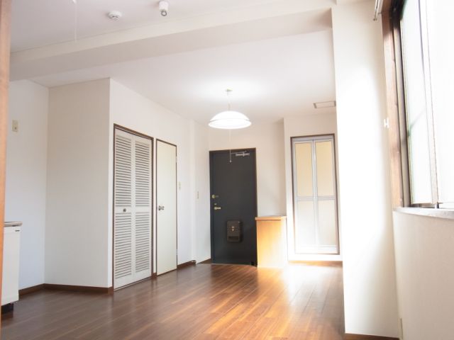 Living and room