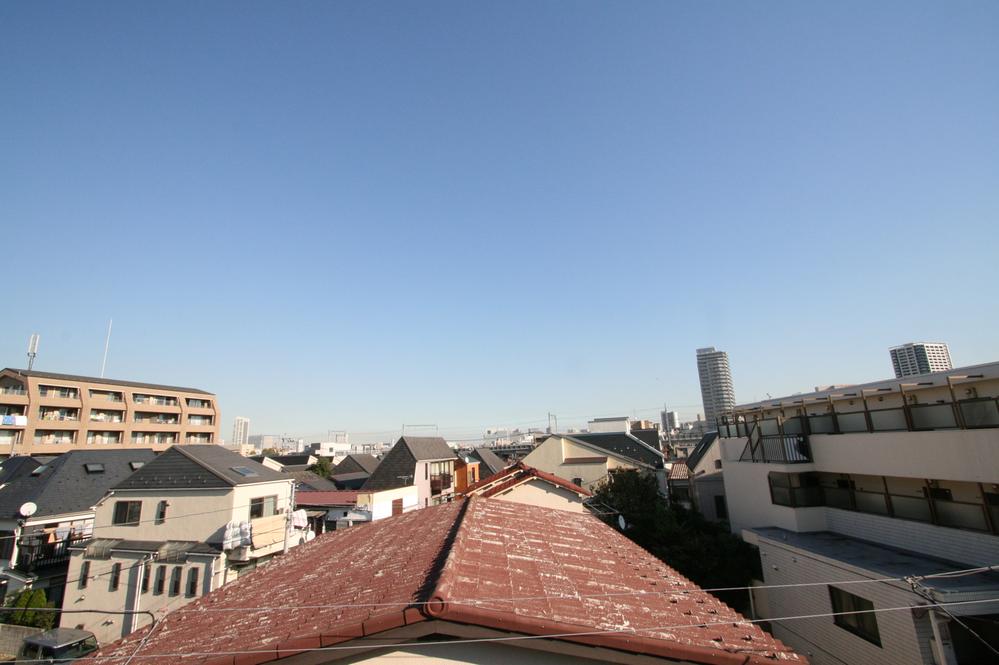 View photos from the dwelling unit. Yang per well is not particularly large building on the periphery View from the site (November 2013) Shooting