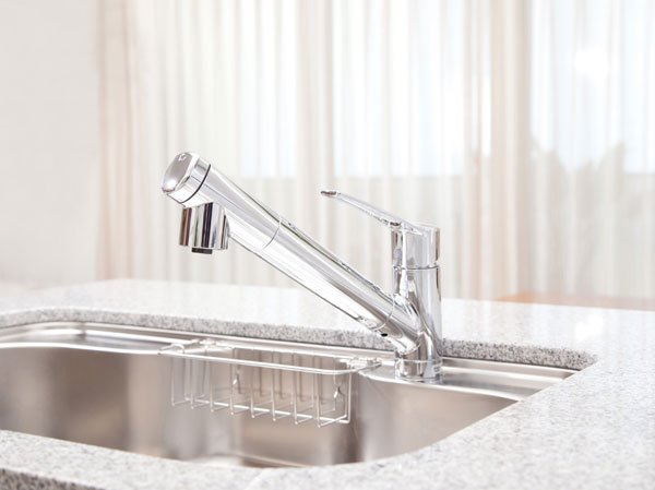 Kitchen.  [Water purifier integrated shower faucet] cooking ・ As drinking water, At any time clean water is readily available, It has adopted a shower mixing faucet with a water purification function.