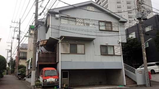 Local appearance photo. Exterior (1)