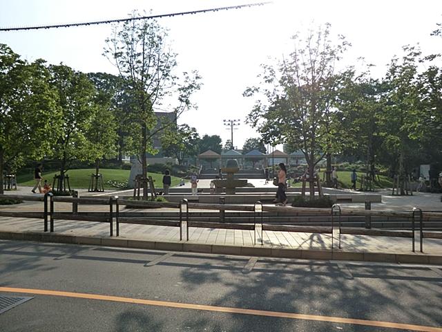 park. Shinagawa to Central Park 210m