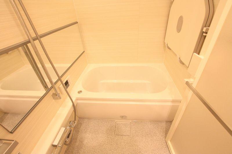 Bathroom. Bathroom Dryer ・ Add 炊 with function