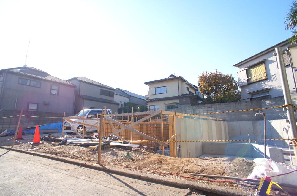 Local appearance photo. Local (11 May 2013) Shooting