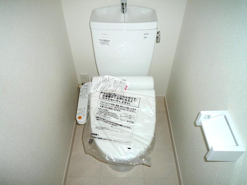 Toilet. Those skilled in the art toilet construction cases