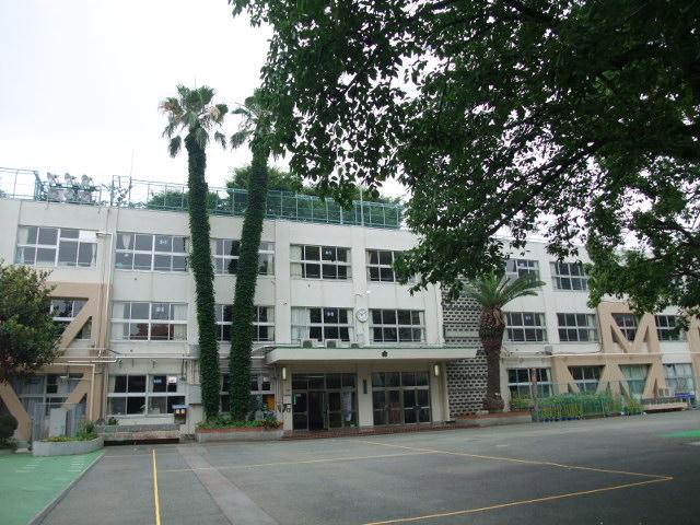 Primary school. 702m to Shinagawa Ward Hohsui Corporation Elementary School