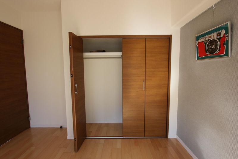 Non-living room. Western-style 3 (about 5.5 tatami mats) closet