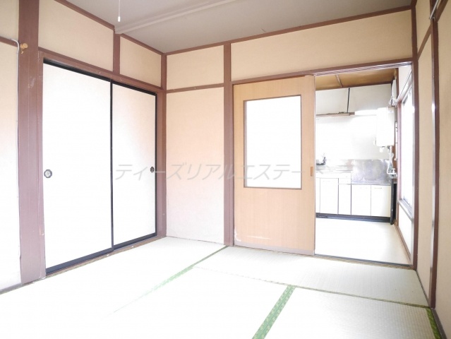 Living and room