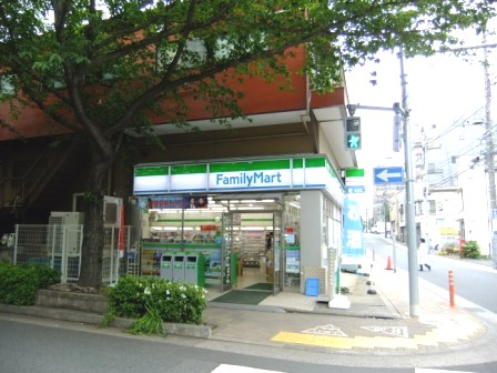 Convenience store. FamilyMart Showa University Hospital before store up (convenience store) 229m